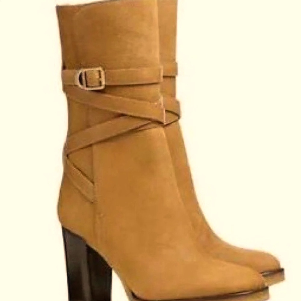Tory Burch Jamie Chestnut  ankle  leather camel color  boots size 6  Like New